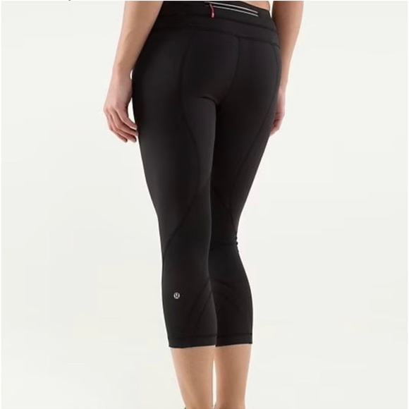 Lululemon Run Inspire Crop II Luxtreme black unmarked size 6. Good condition. - Picture 1 of 12